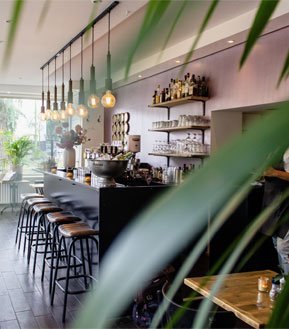 max estate 128 cafe